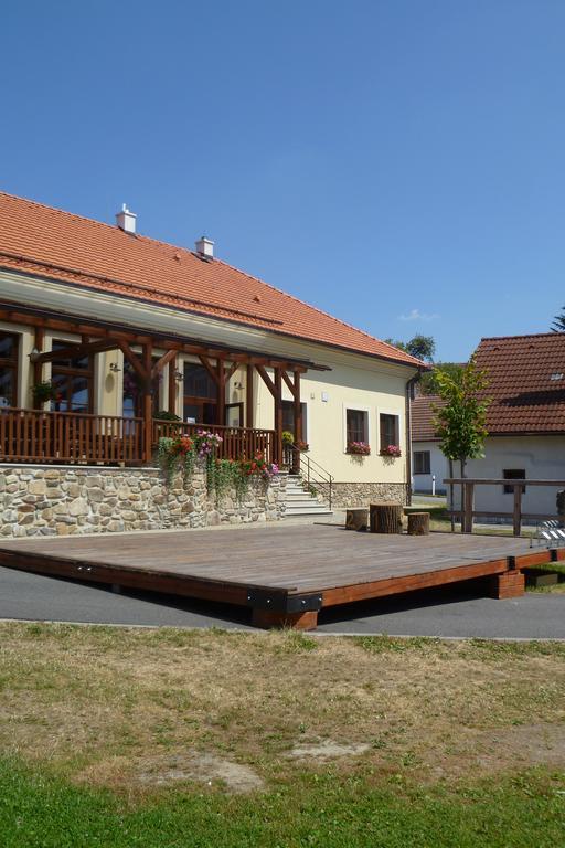 Penzion U Rudolfu Vlasenice ภายนอก รูปภาพ
